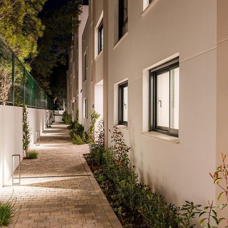 Apartamento Bajo Con Jardin En La Milla De Oro Marbella Exterior foto
