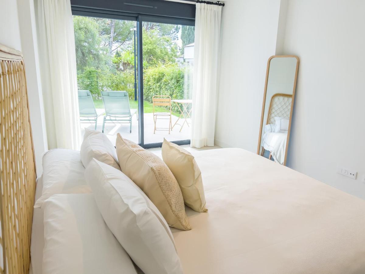 Apartamento Bajo Con Jardin En La Milla De Oro Marbella Exterior foto