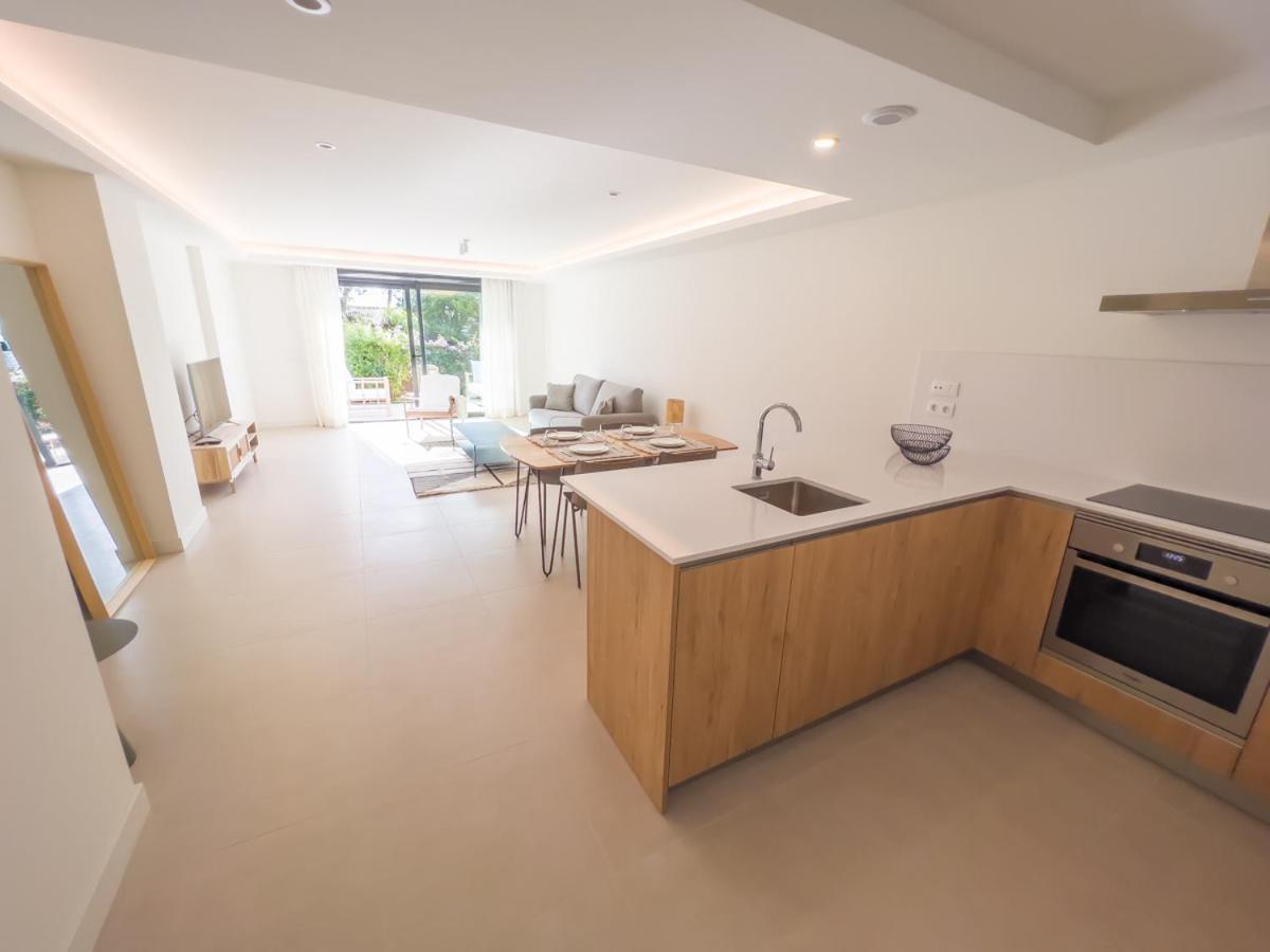 Apartamento Bajo Con Jardin En La Milla De Oro Marbella Exterior foto