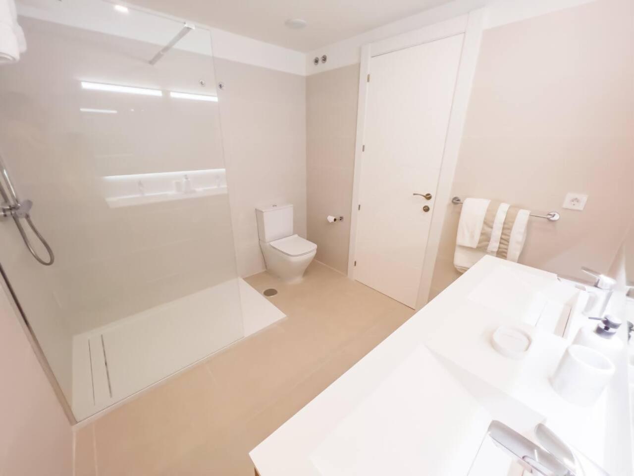 Apartamento Bajo Con Jardin En La Milla De Oro Marbella Exterior foto