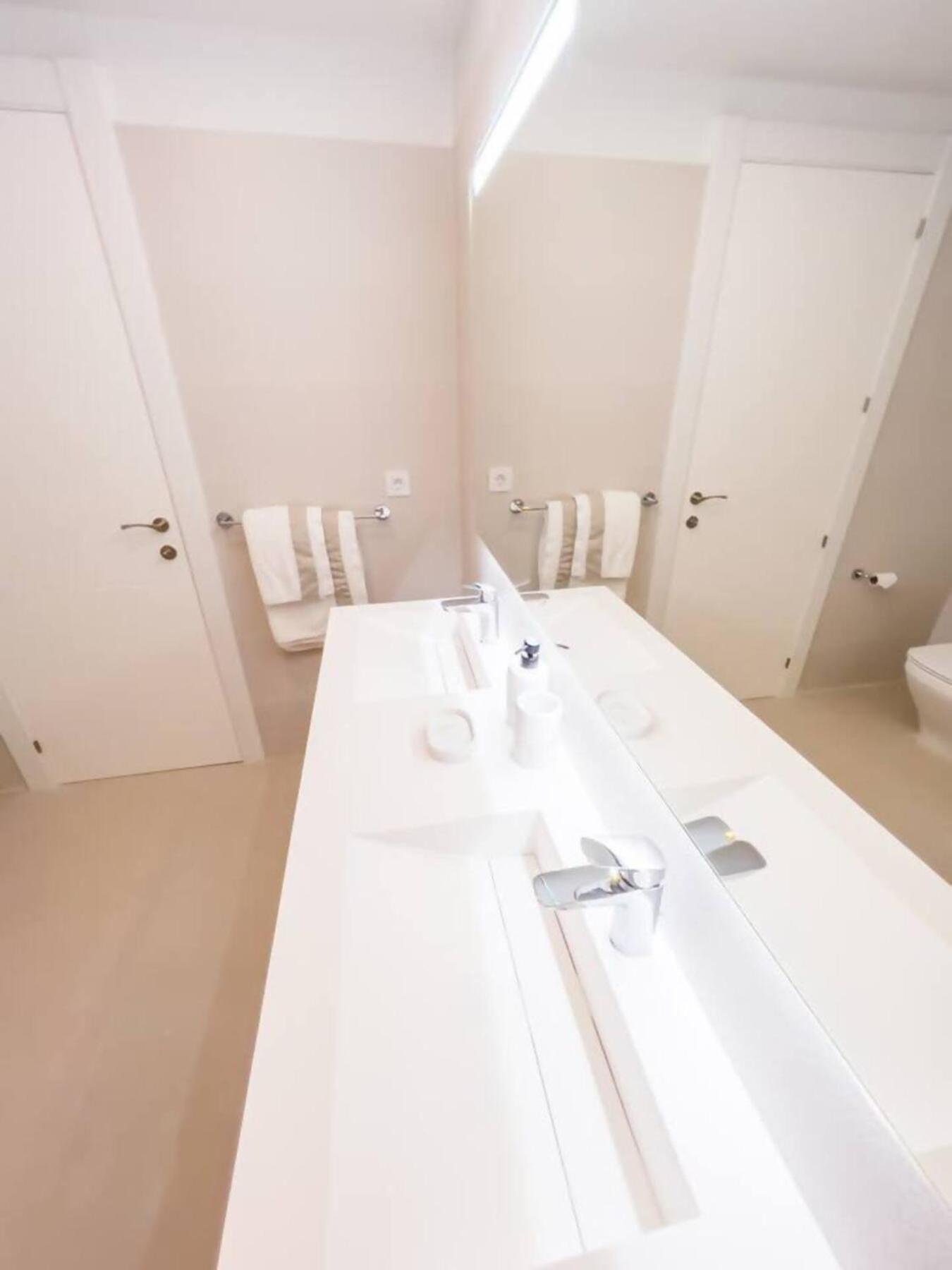 Apartamento Bajo Con Jardin En La Milla De Oro Marbella Exterior foto