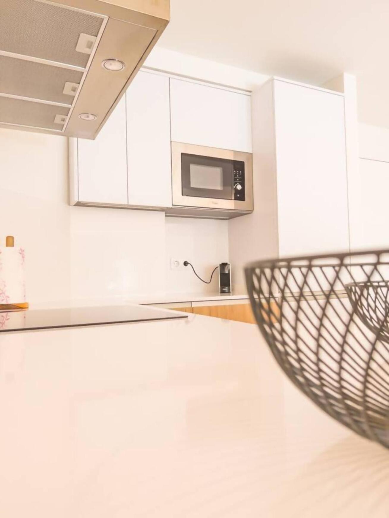 Apartamento Bajo Con Jardin En La Milla De Oro Marbella Exterior foto